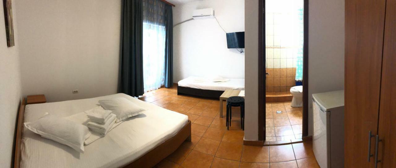 Vila Orient 2 เอโฟริเอนอร์ด ภายนอก รูปภาพ