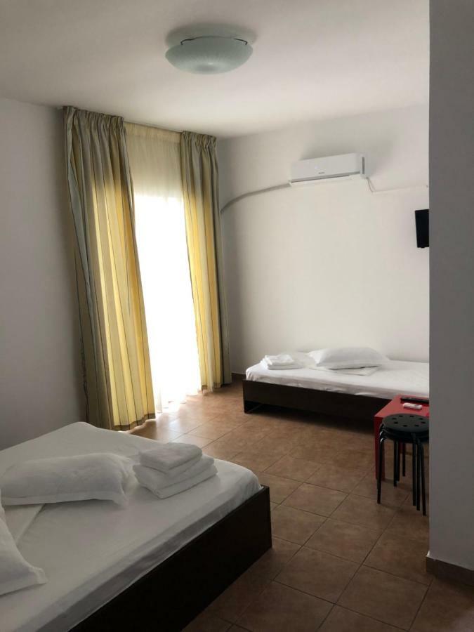 Vila Orient 2 เอโฟริเอนอร์ด ภายนอก รูปภาพ